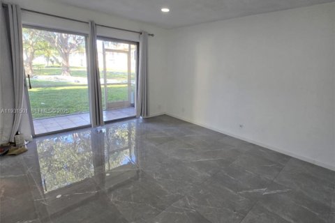 Apartment in Dania Beach, Florida 2 bedrooms, 98.48 sq.m. № 1994274 - photo 10