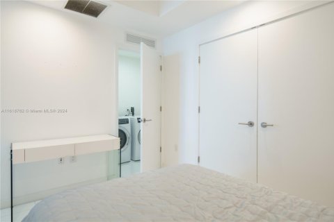Condo in Miami, Florida, 2 bedrooms  № 1240028 - photo 28