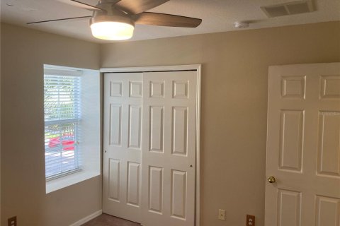 Townhouse in Clearwater, Florida 2 bedrooms, 106.47 sq.m. № 2232332 - photo 7