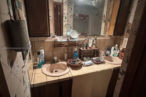 Купить виллу или дом в Уэст-Палм-Бич, Флорида 3 спальни, 148.74м2, № 1893251 - фото 17