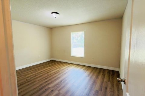 Villa ou maison à louer à Palm Bay, Floride: 3 chambres, 121.89 m2 № 2095830 - photo 9