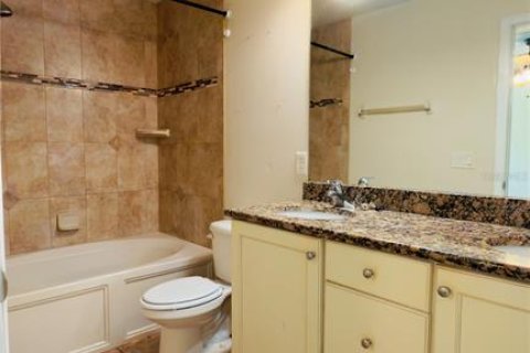 Villa ou maison à louer à Palm Bay, Floride: 3 chambres, 121.89 m2 № 2095830 - photo 12