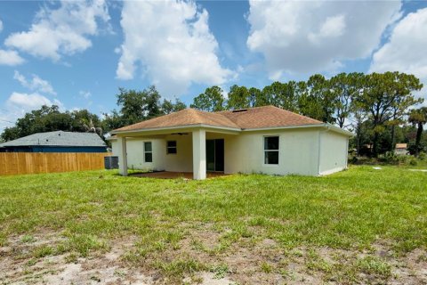 Villa ou maison à louer à Palm Bay, Floride: 3 chambres, 121.89 m2 № 2095830 - photo 16
