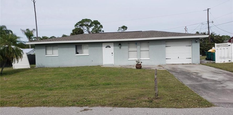 Casa en Port Charlotte, Florida 3 dormitorios, 102.84 m2 № 1910415