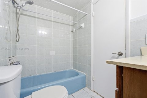 Снять в аренду квартиру в Майами, Флорида 53.88м2, № 2042771 - фото 21