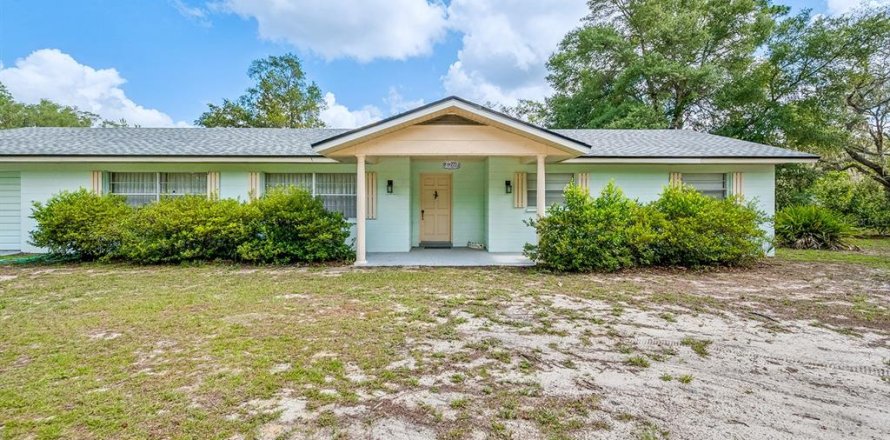 Villa ou maison à Keystone Heights, Floride 4 chambres, 225.1 m2 № 2216930