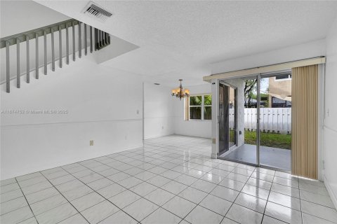 Casa en alquiler en Plantation, Florida, 3 dormitorios, 136.85 m2 № 1925875 - foto 29