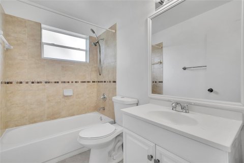 Casa en alquiler en Plantation, Florida, 3 dormitorios, 136.85 m2 № 1925875 - foto 17