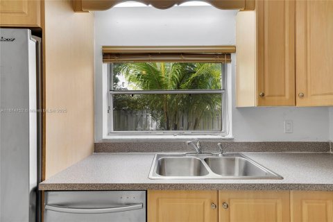 Casa en alquiler en Plantation, Florida, 3 dormitorios, 136.85 m2 № 1925875 - foto 11