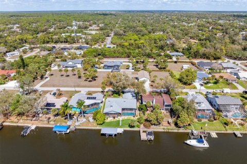 Casa en venta en Port Charlotte, Florida, 5 dormitorios, 298.4 m2 № 2106413 - foto 15