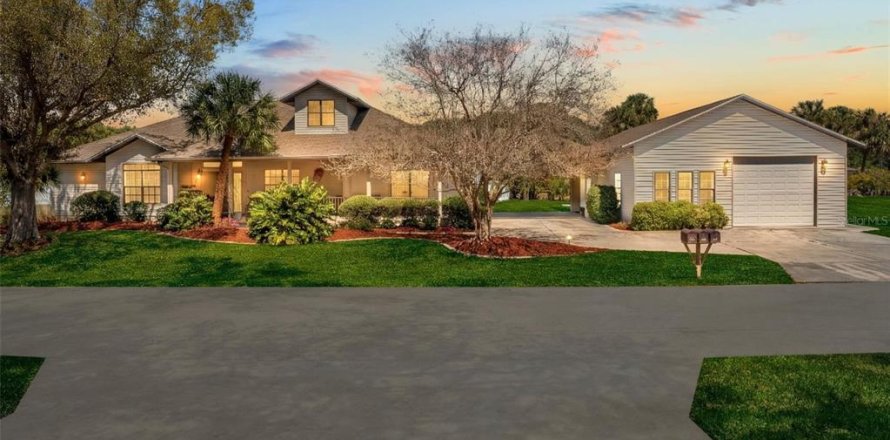 Casa en Port Charlotte, Florida 5 dormitorios, 298.4 m2 № 2106413