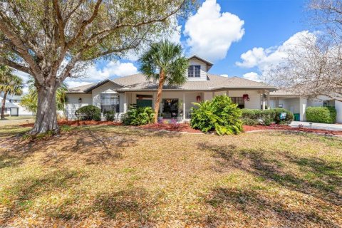 Casa en venta en Port Charlotte, Florida, 5 dormitorios, 298.4 m2 № 2106413 - foto 8