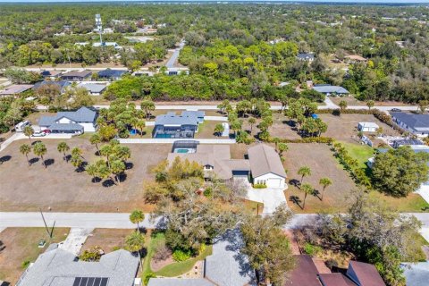 Casa en venta en Port Charlotte, Florida, 5 dormitorios, 298.4 m2 № 2106413 - foto 17