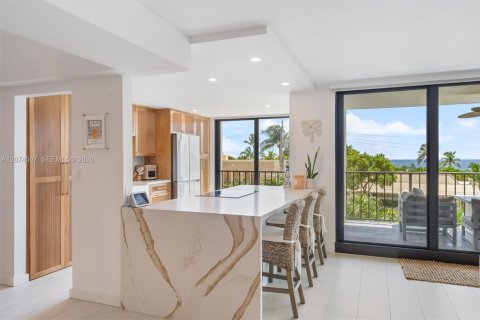 Condo in Fort Lauderdale, Florida, 2 bedrooms  № 2392901 - photo 7