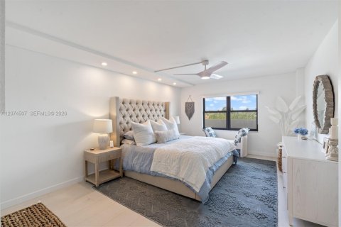 Condo in Fort Lauderdale, Florida, 2 bedrooms  № 2392901 - photo 15