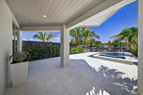 Townhouse in Fort Lauderdale, Florida 4 bedrooms, 325.16 sq.m. № 2083053 - photo 18