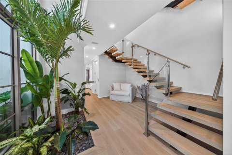 Townhouse in Fort Lauderdale, Florida 4 bedrooms, 325.16 sq.m. № 2083053 - photo 25