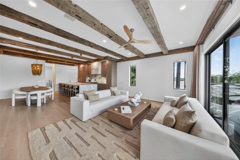Townhouse in Fort Lauderdale, Florida 4 bedrooms, 325.16 sq.m. № 2083053 - photo 4