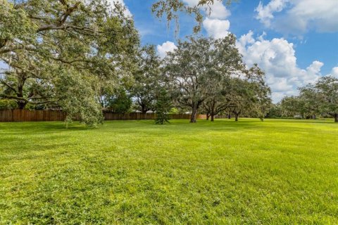 House in Sarasota, Florida 11 bedrooms, 754.37 sq.m. № 2141020 - photo 29