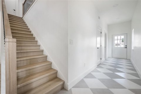 House in Tampa, Florida 3 bedrooms, 170.94 sq.m. № 1675770 - photo 28
