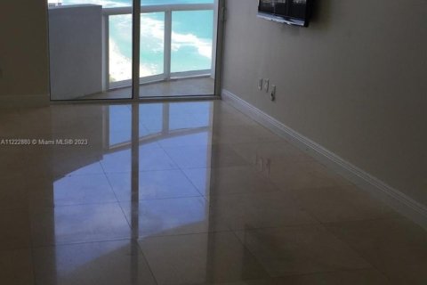 Снять в аренду кондоминиум в Майами-Бич, Флорида 1 спальня, 63.45м2, № 1958613 - фото 18