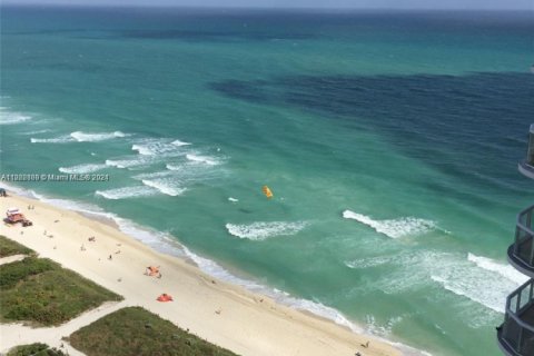 Снять в аренду кондоминиум в Майами-Бич, Флорида 1 спальня, 63.45м2, № 1958613 - фото 20