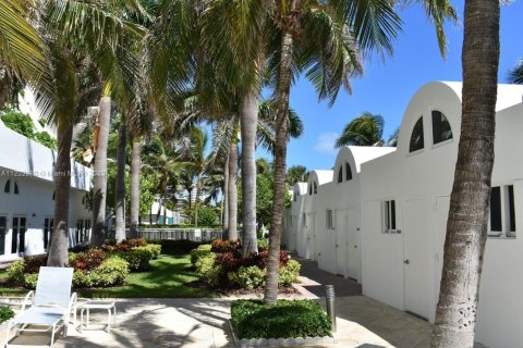 Снять в аренду кондоминиум в Майами-Бич, Флорида 1 спальня, 63.45м2, № 1958613 - фото 5