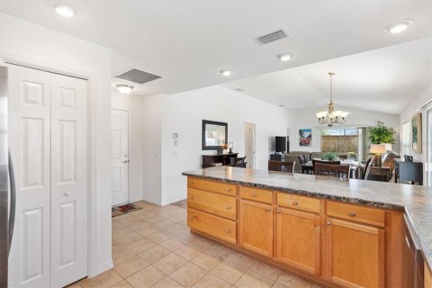 Villa ou maison à vendre à The Villages, Floride: 2 chambres, 107.86 m2 № 1776930 - photo 5
