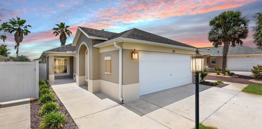 Villa ou maison à The Villages, Floride 2 chambres, 107.86 m2 № 1776930