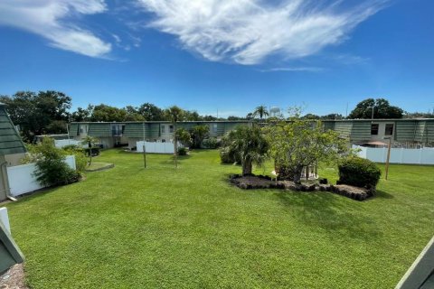 Condo in Clearwater, Florida, 2 bedrooms  № 2156243 - photo 8