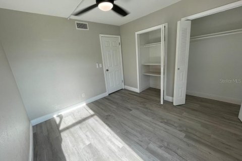 Condo in Clearwater, Florida, 2 bedrooms  № 2156243 - photo 18