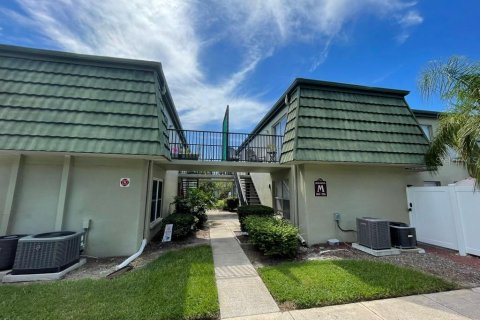 Condo in Clearwater, Florida, 2 bedrooms  № 2156243