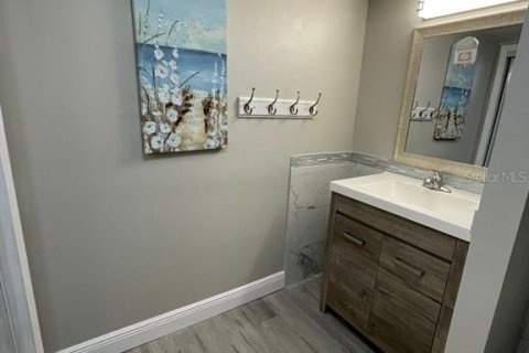 Condo in Clearwater, Florida, 2 bedrooms  № 2156243 - photo 23