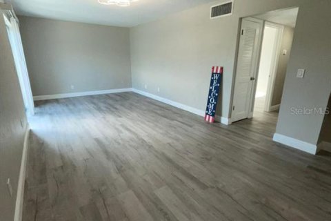 Condo in Clearwater, Florida, 2 bedrooms  № 2156243 - photo 2