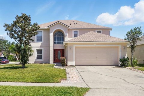House in Winter Garden, Florida 4 bedrooms, 209.96 sq.m. № 1722215 - photo 1