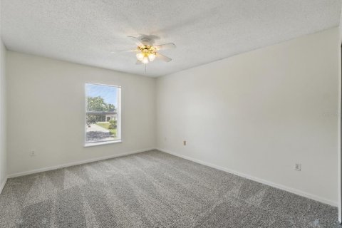 House in Winter Garden, Florida 4 bedrooms, 209.96 sq.m. № 1722215 - photo 28