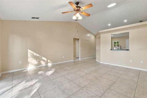 Villa ou maison à louer à Orlando, Floride: 3 chambres, 110 m2 № 2420424 - photo 10