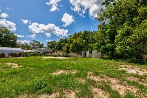 House in Fruitland Park, Florida 3 bedrooms, 102.01 sq.m. № 2234438 - photo 12