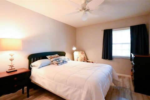 Condo in Bradenton, Florida, 2 bedrooms  № 1903522 - photo 26
