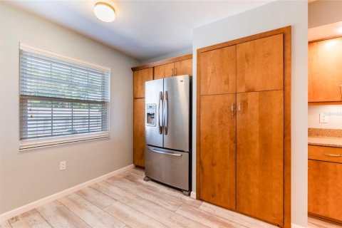 Condo in Bradenton, Florida, 2 bedrooms  № 1903522 - photo 9