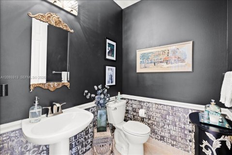 Casa en venta en Hollywood, Florida, 3 dormitorios, 200.95 m2 № 2378646 - foto 12