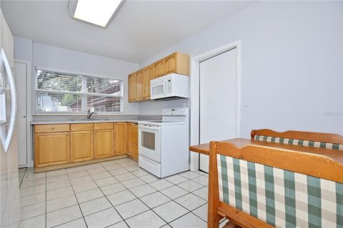 Снять в аренду виллу или дом в Орландо, Флорида 5 комнат, 181.53м2, № 1819378 - фото 5