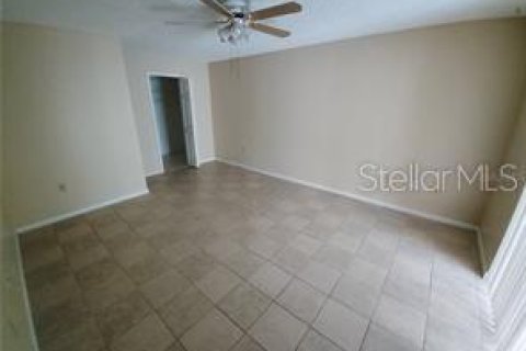 Villa ou maison à louer à Kissimmee, Floride: 3 chambres, 111.48 m2 № 1919297 - photo 4