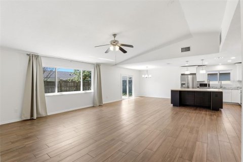 Villa ou maison à louer à Orlando, Floride: 3 chambres, 141.95 m2 № 2120146 - photo 8