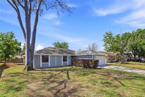 Villa ou maison à louer à Orlando, Floride: 3 chambres, 141.95 m2 № 2120146 - photo 4