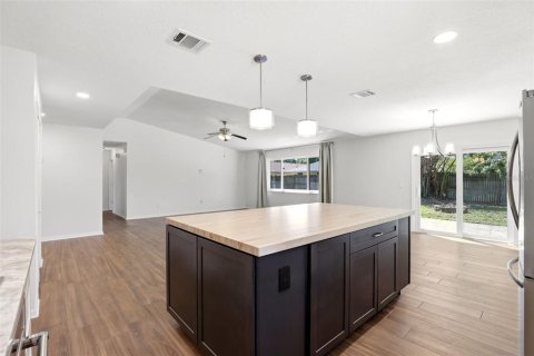 Villa ou maison à louer à Orlando, Floride: 3 chambres, 141.95 m2 № 2120146 - photo 15