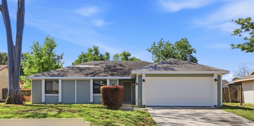 Villa ou maison à Orlando, Floride 3 chambres, 141.95 m2 № 2120146