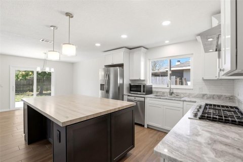 Villa ou maison à louer à Orlando, Floride: 3 chambres, 141.95 m2 № 2120146 - photo 13