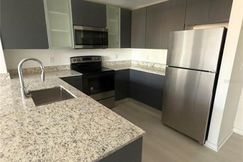 Copropriété à louer à Orlando, Floride: 2 chambres, 95.04 m2 № 2405157 - photo 3
