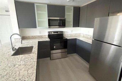 Copropriété à louer à Orlando, Floride: 2 chambres, 95.04 m2 № 2405157 - photo 2